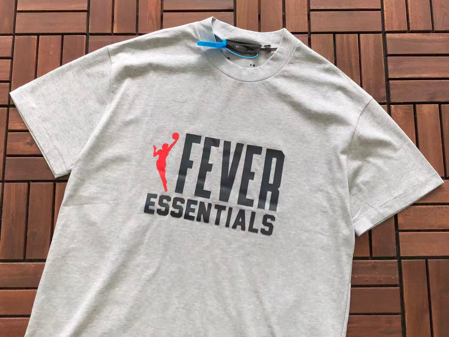 T-Shirt ESSENT