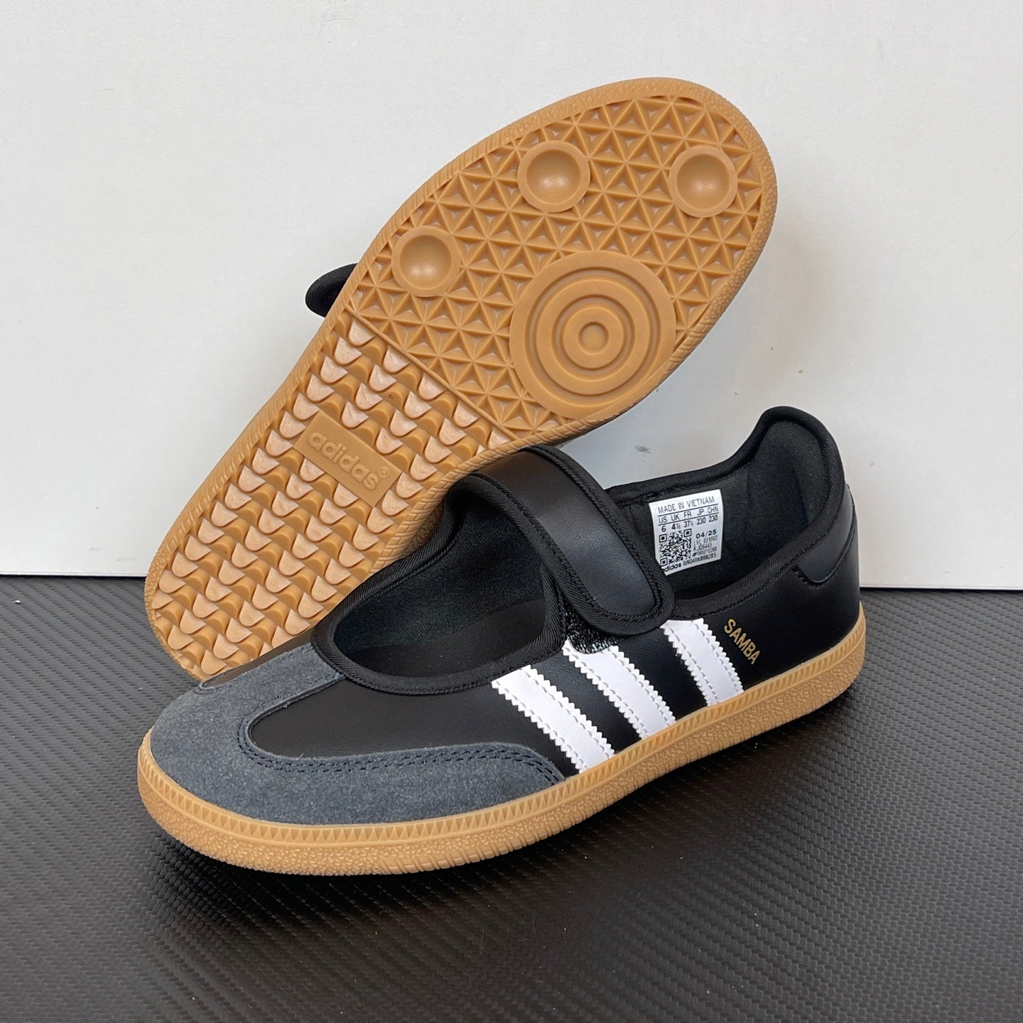 Samba Jane W Black White