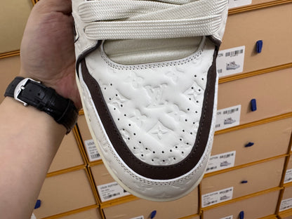 Trainer White and Black
