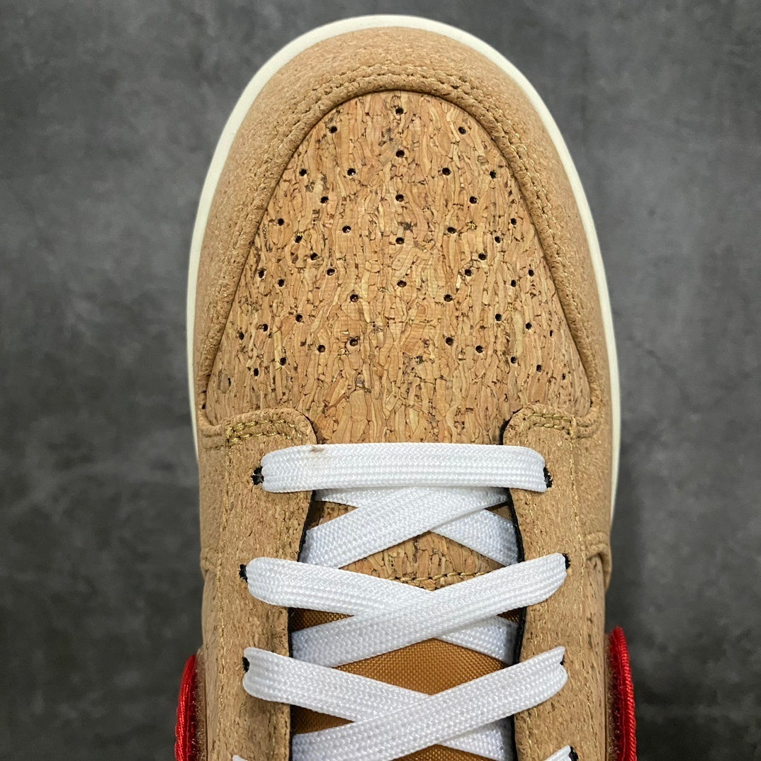Dunk SB Cork