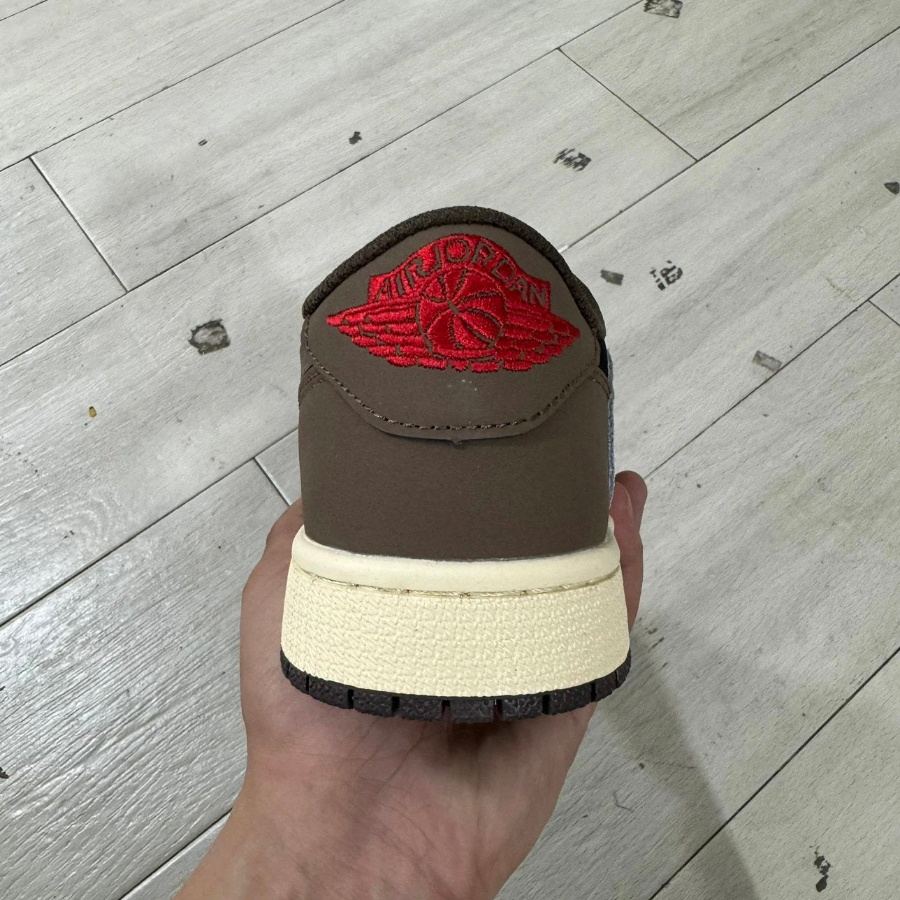 AJ1 Travis Mocha