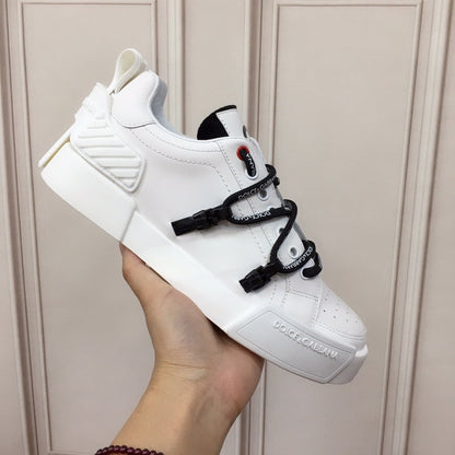 DG White