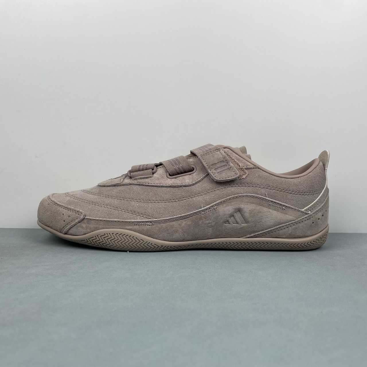 AD URBAN REVERIE Brown