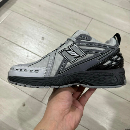 1906 Grey