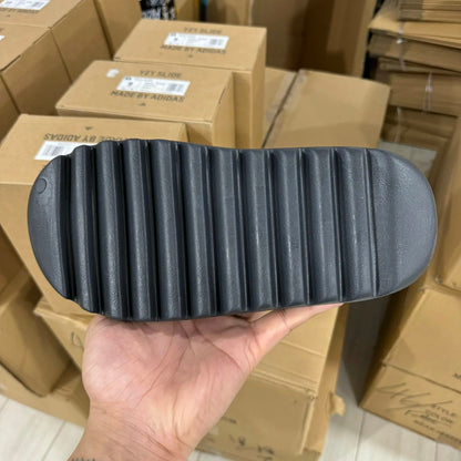 Slide Black