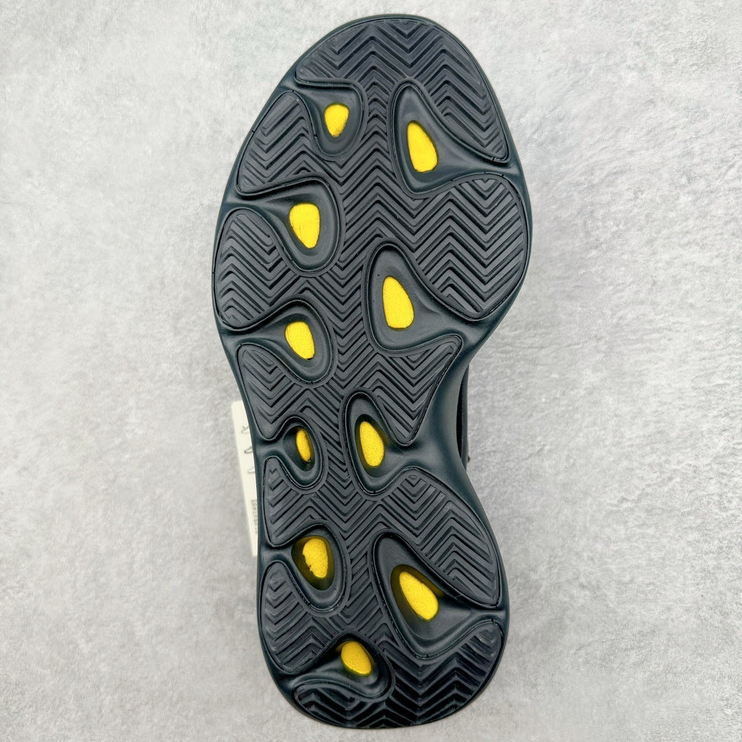 700 V3 Black Soul