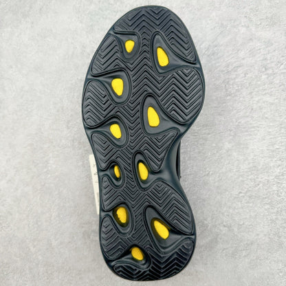 700 V3 Black Soul