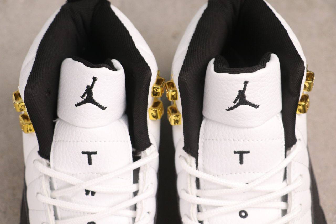 AJ12 Retro Taxi