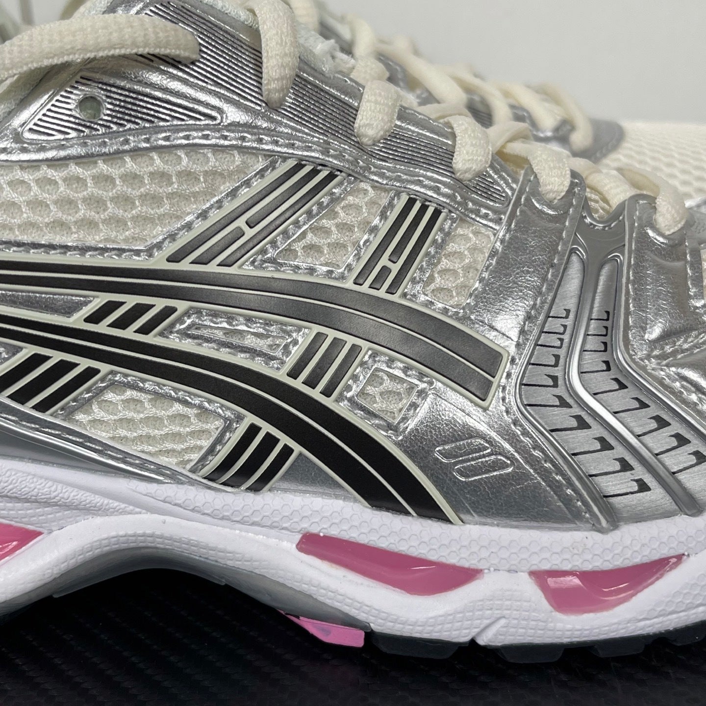Kayano 14 White / Silver / Pink