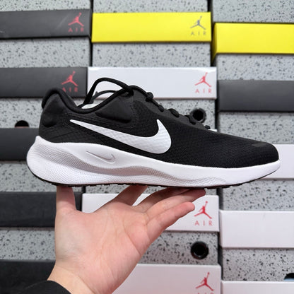 Winflo 8 Black/White
