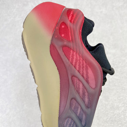 700 V3 Fade Carbon