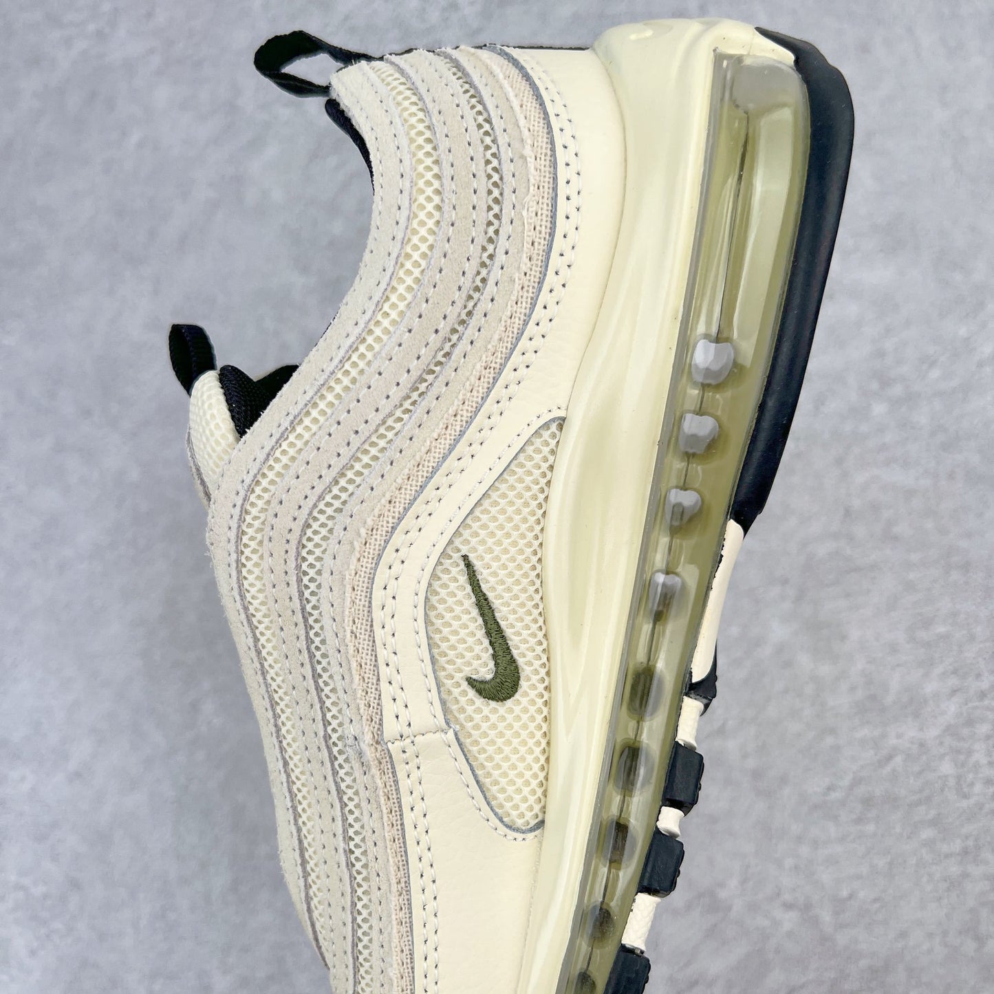 97 Ash Cream