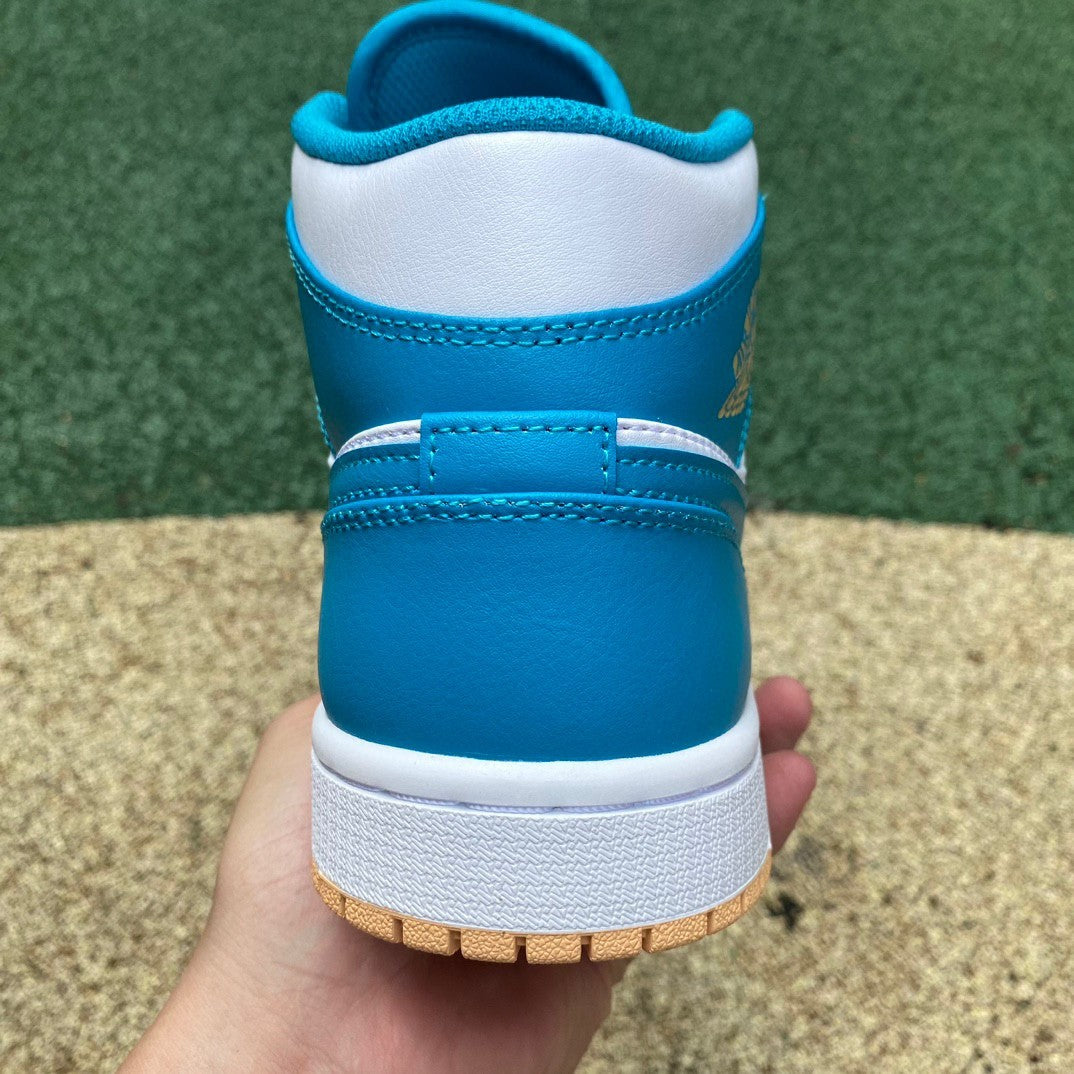 AJ1 MID Aquatone