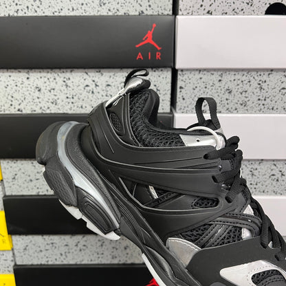 BLG Track Black Silver