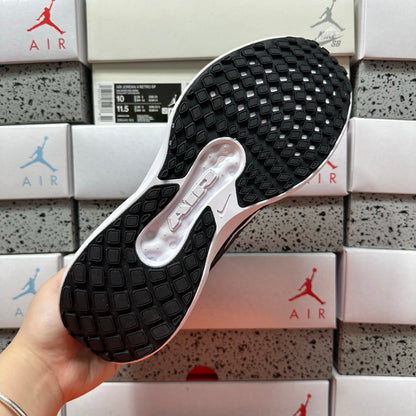 Winflo 11 Black/White