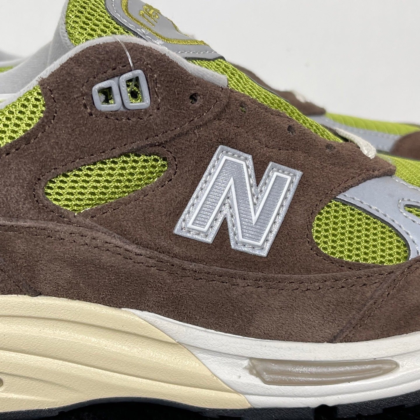 990 Brown Lime