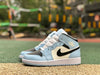 AJ1 MID Ice Blue