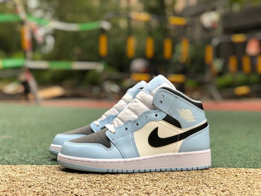 AJ1 MID Ice Blue