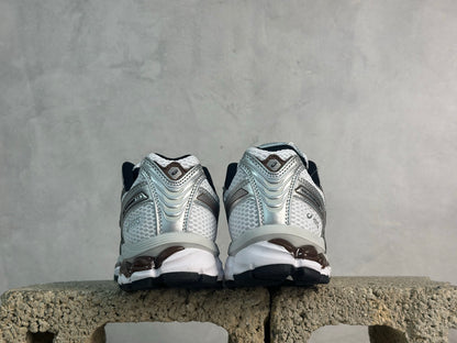 GEL-Kayano 12.1