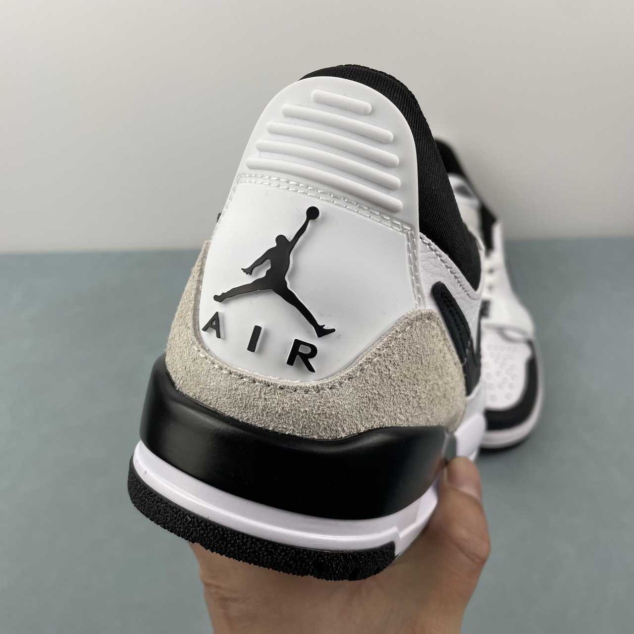 Legacy 312 White Retro Black