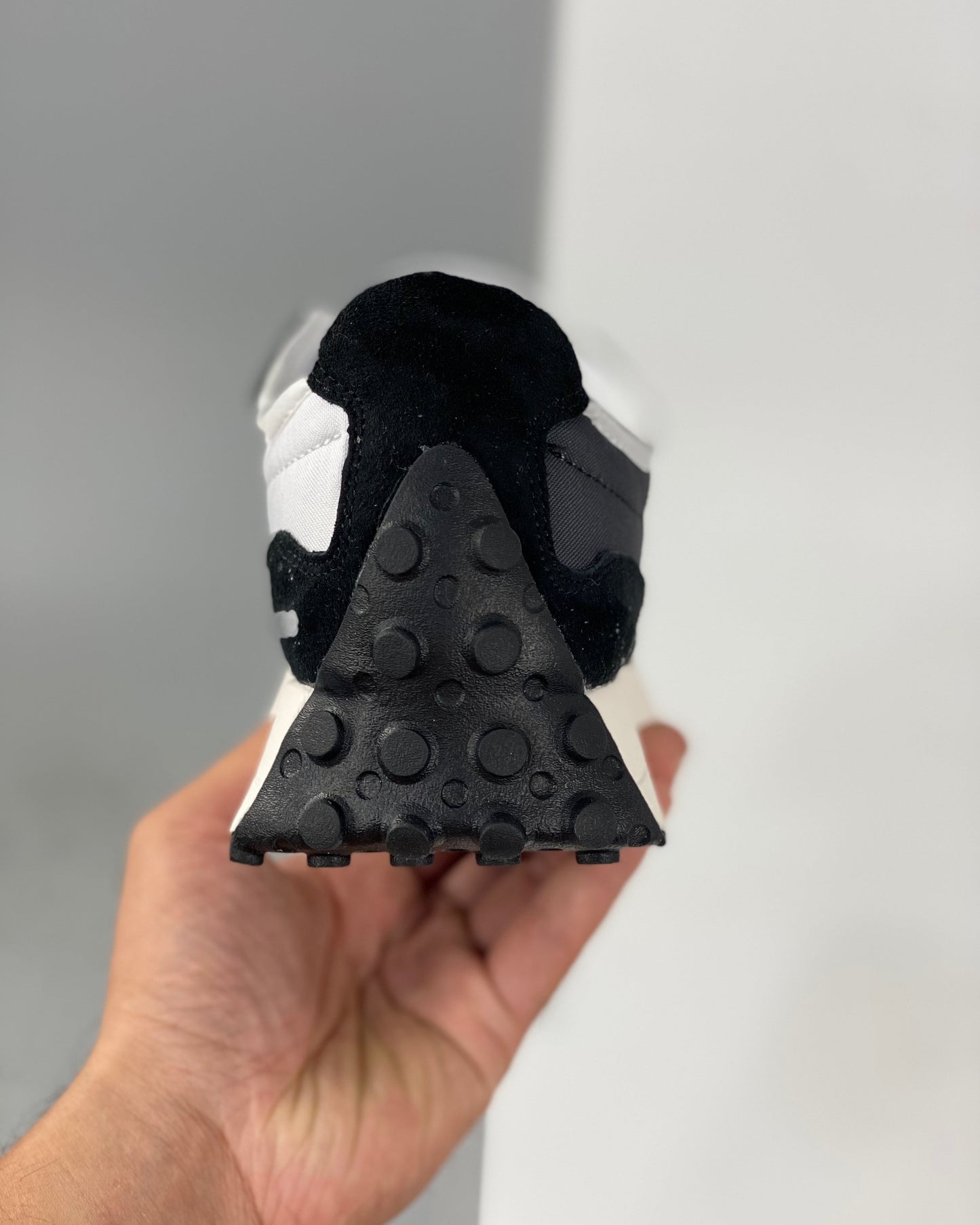 327 Black White Crocodile