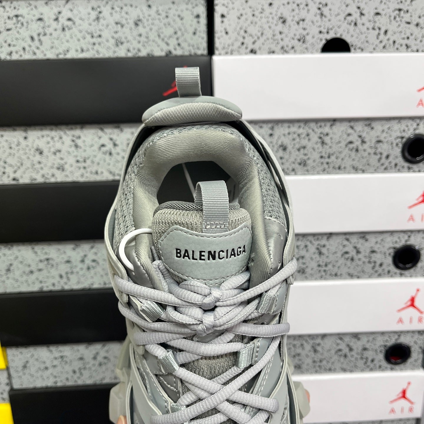 BLG Track Grey