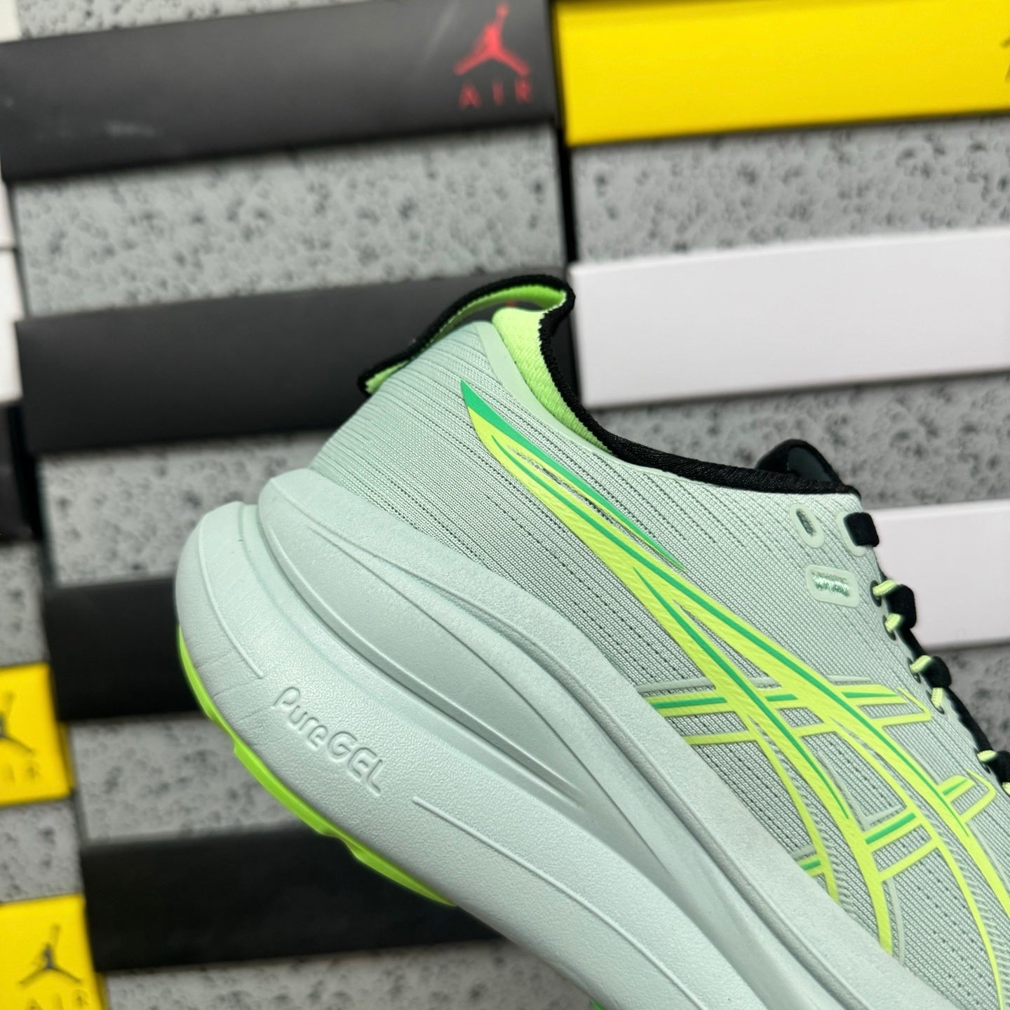 GEL-NIMBUS 28 Grey/Green
