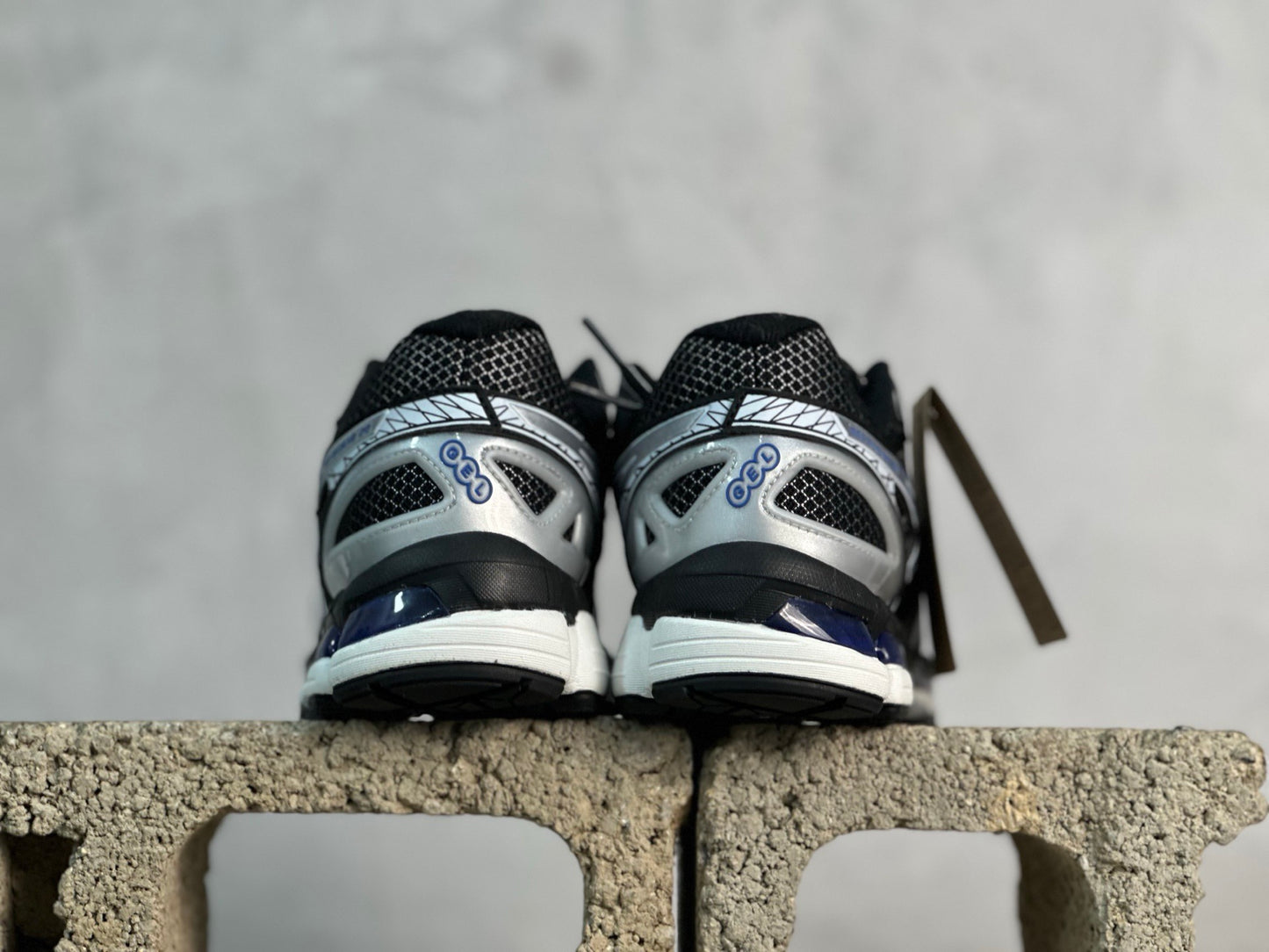 Gel-Kayano 20 Black/Blue