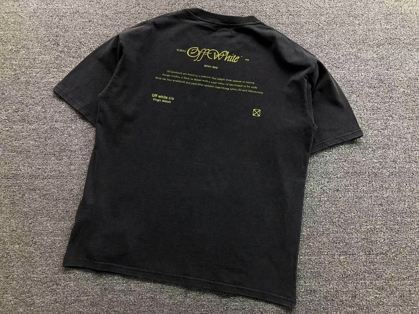 T-shirt Off