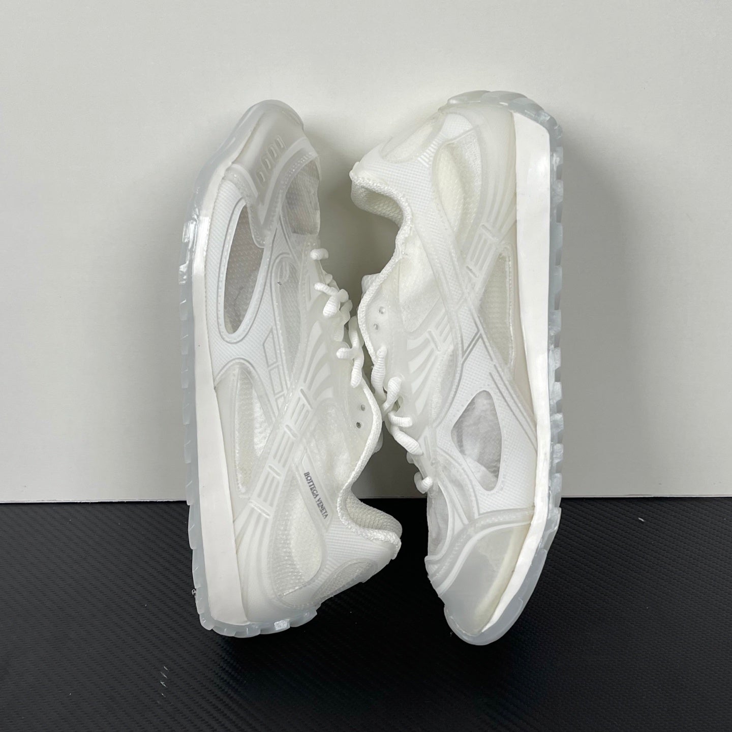 BV Orbit White