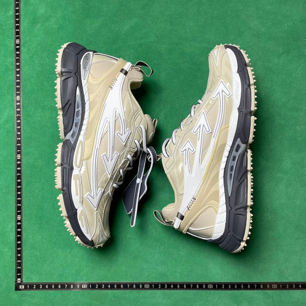 Be Right Back Cream and Black Sole