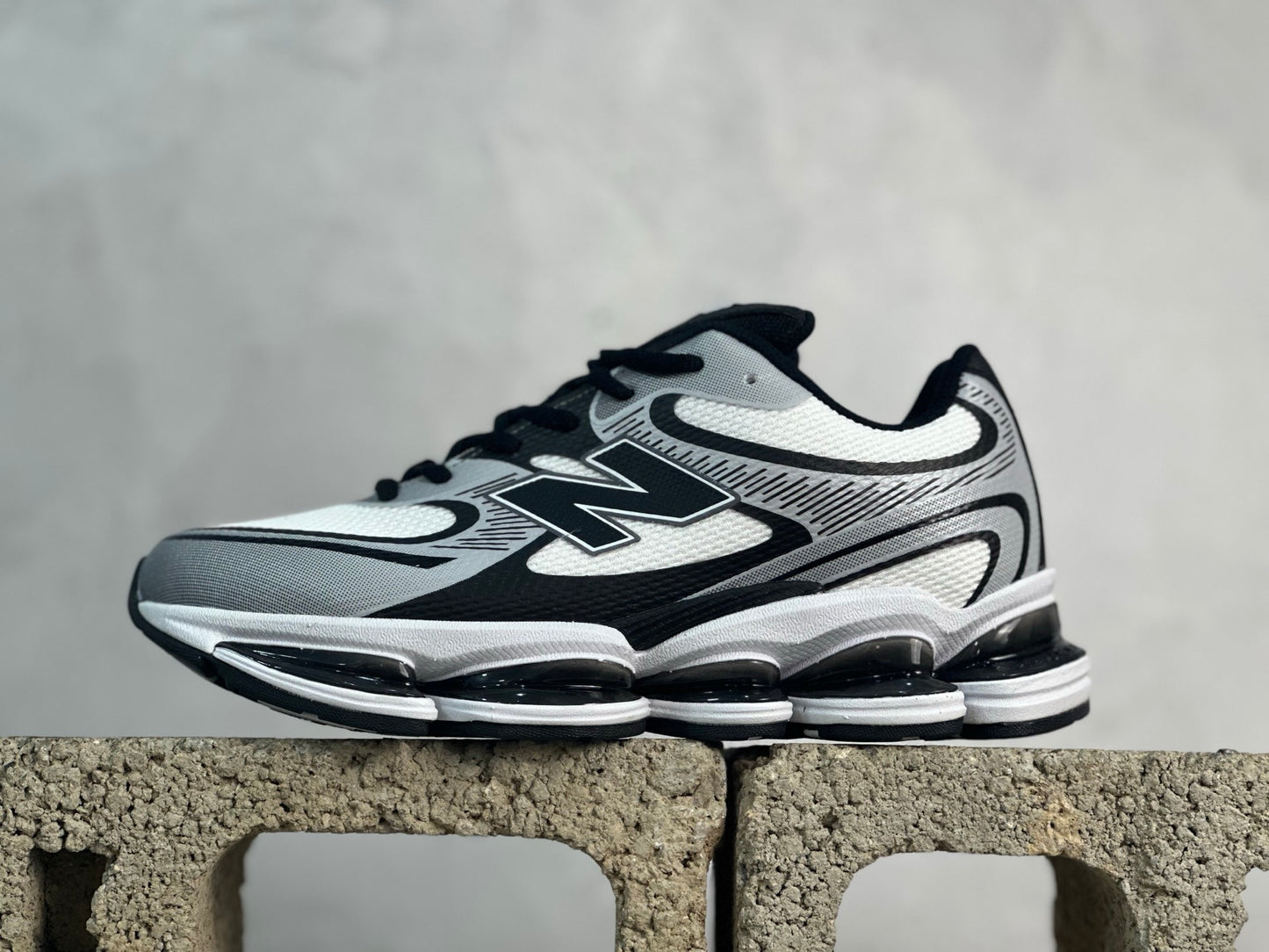 2000 White and Black