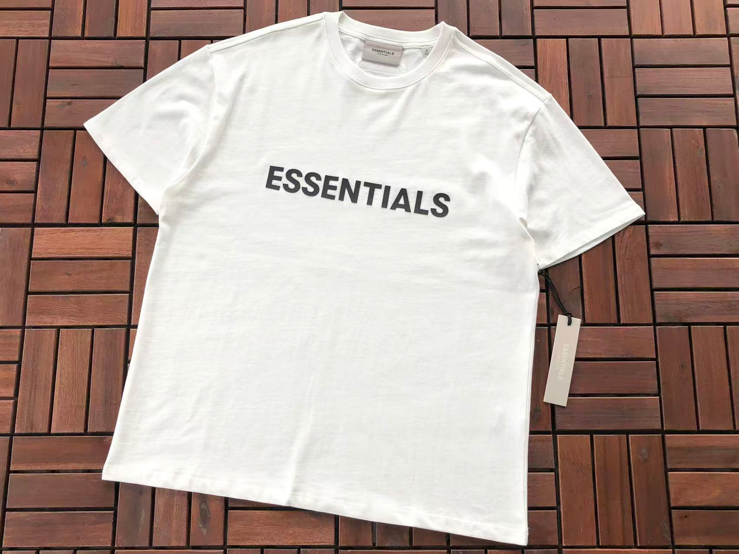 T-Shirts ESSENT
