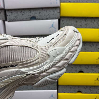 BLG Triple S.2 White/Beige