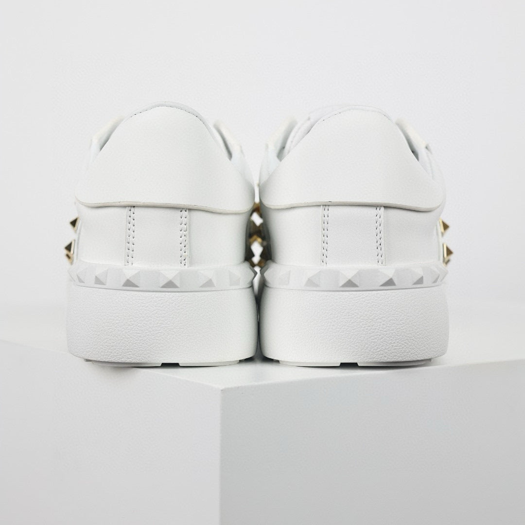 Valentino Rockstud Untitled White