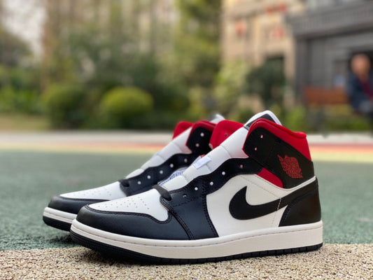 AJ1 MID Gym Red Panda