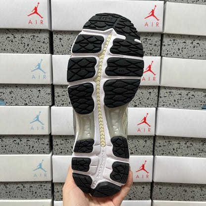 GEL-Kayano 12.1