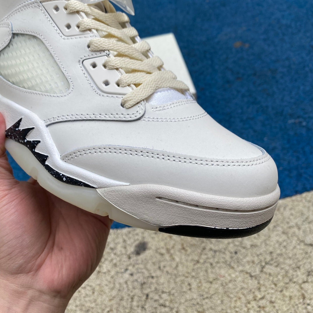 AJ 5 Sail