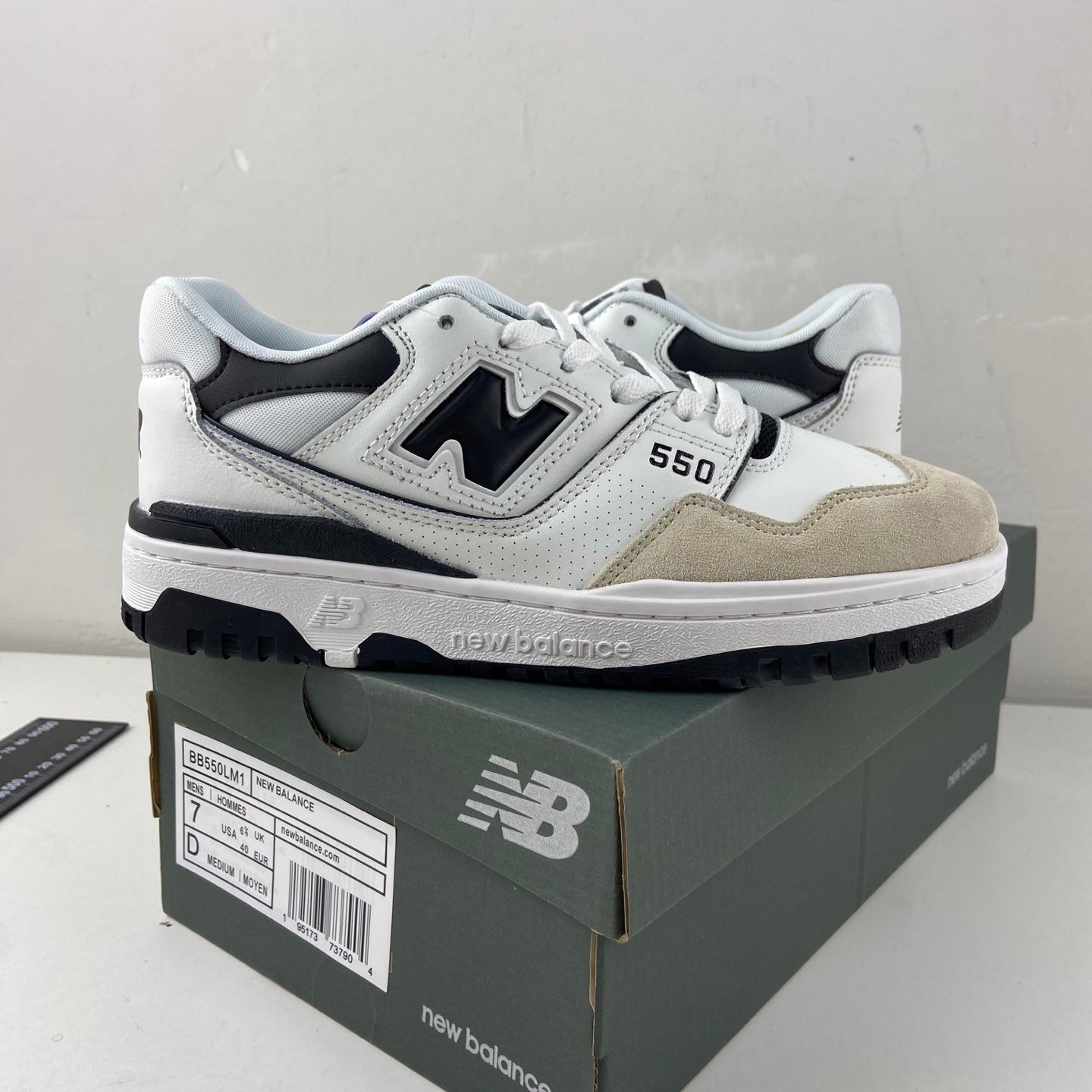 550 Sea Salt Black