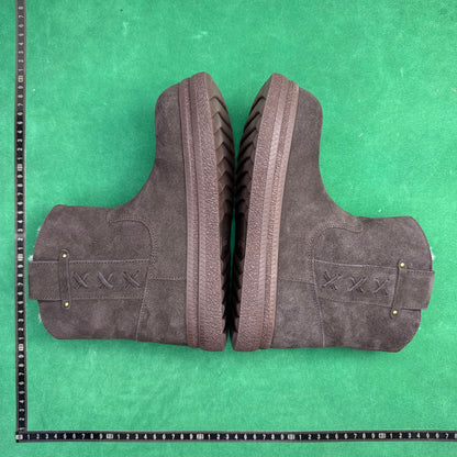 TT UGG