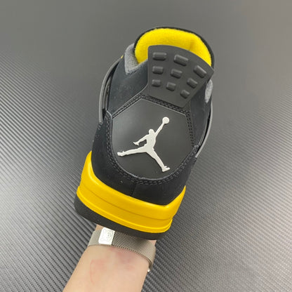 AJ4 Thunder