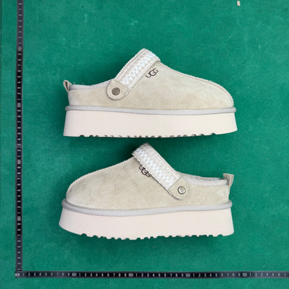 TT UGG