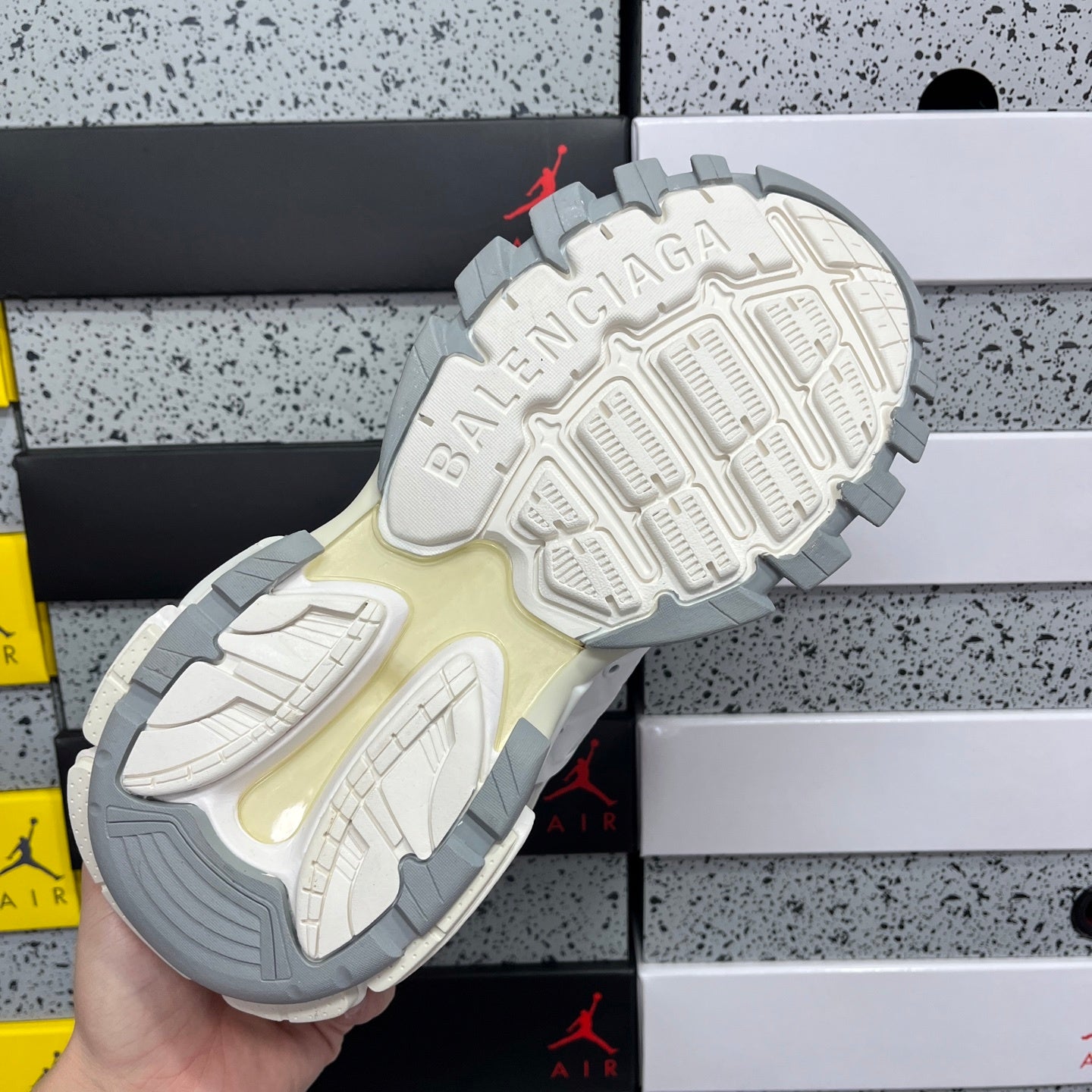 BLG Track White Grey
