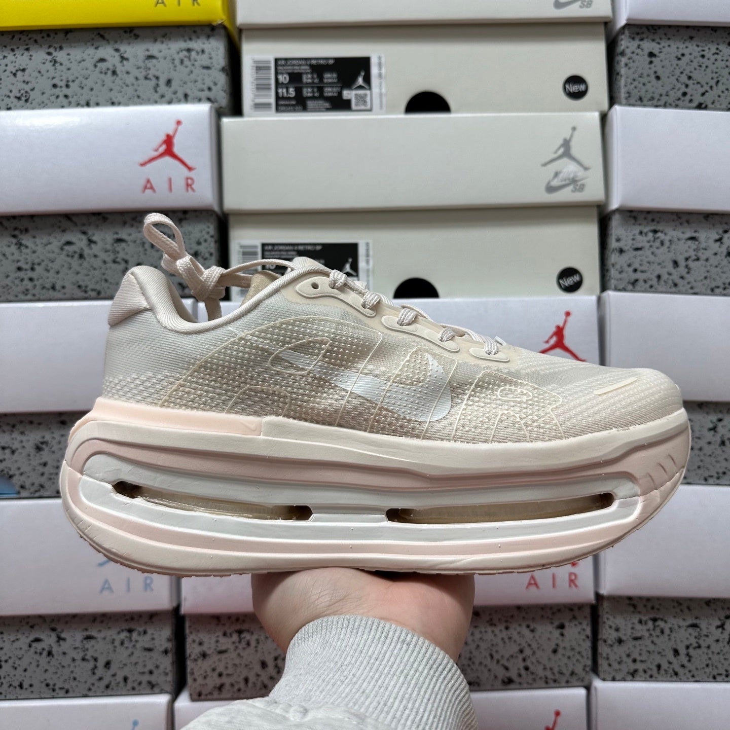 Vomero Premium White