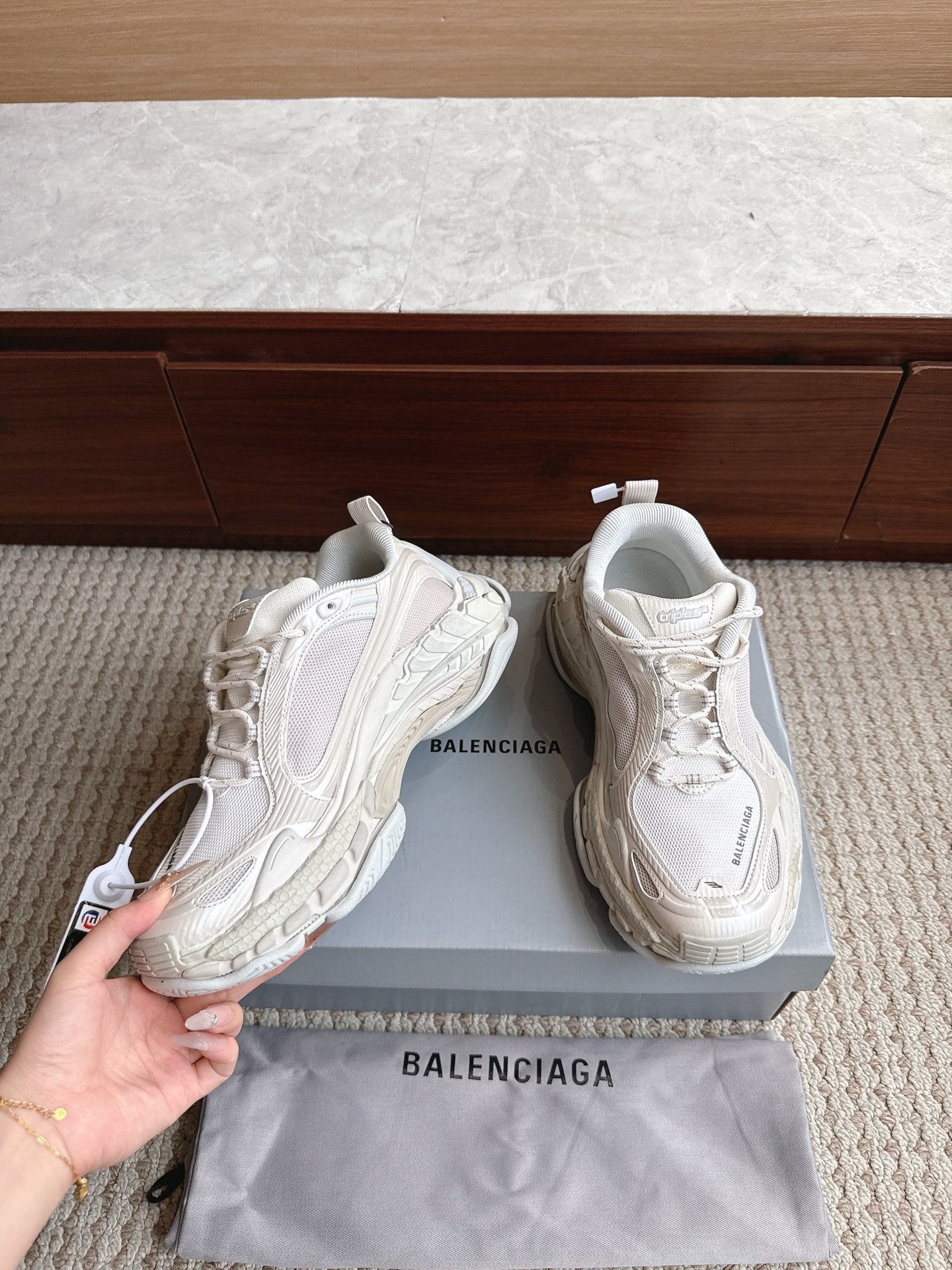 BLG Triple S.2 White