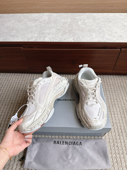 BLG Triple S.2 White