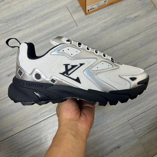 LV Runner Tatic Silver