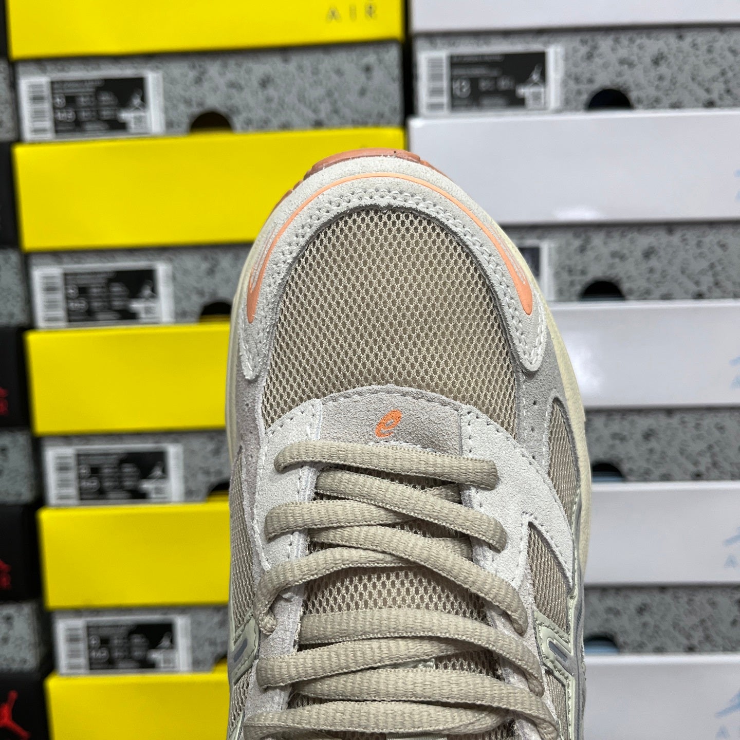 Gel-1130 Feather Grey