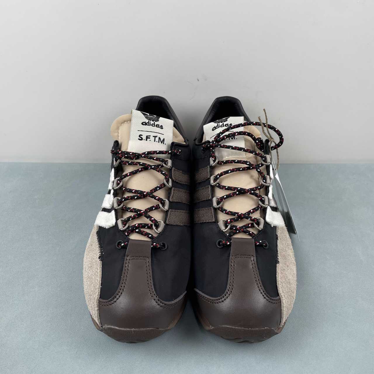 AD COUNTRY OG Black White Beige