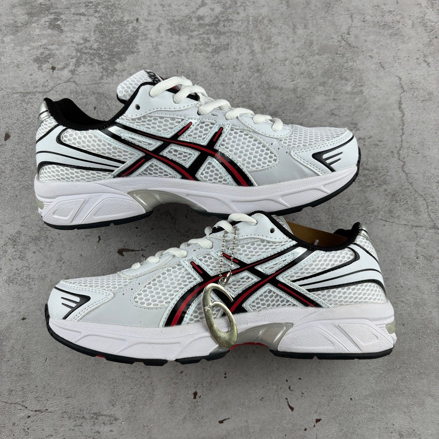 Gel-1130 White/Red